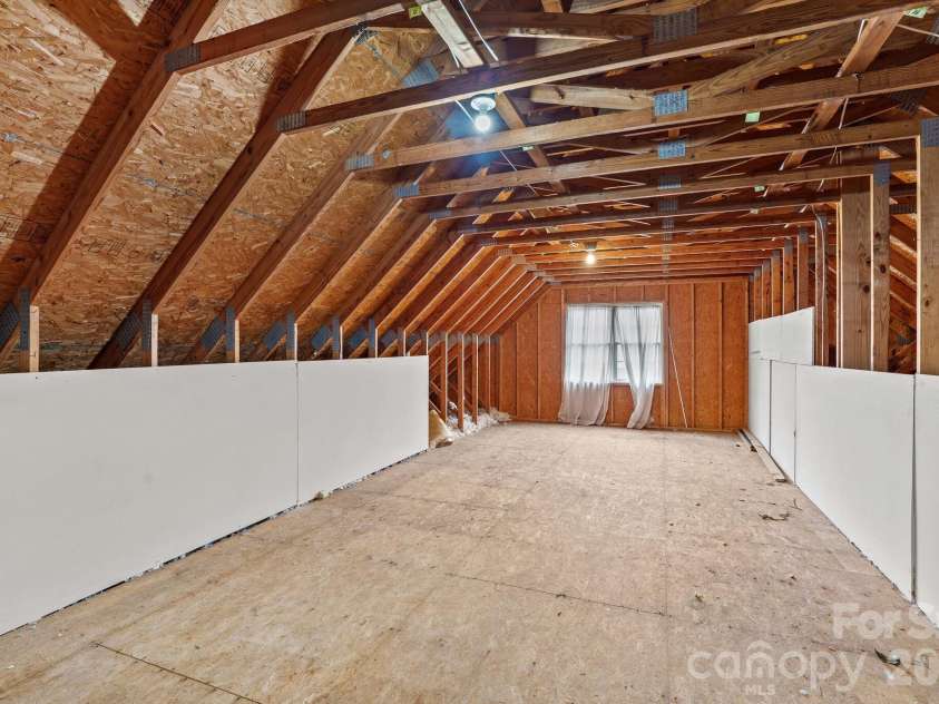 1082 Kingsway Drive, Salisbury, NC 28146.  MLS# CAR4335222, YatesRealty ID 3724. 