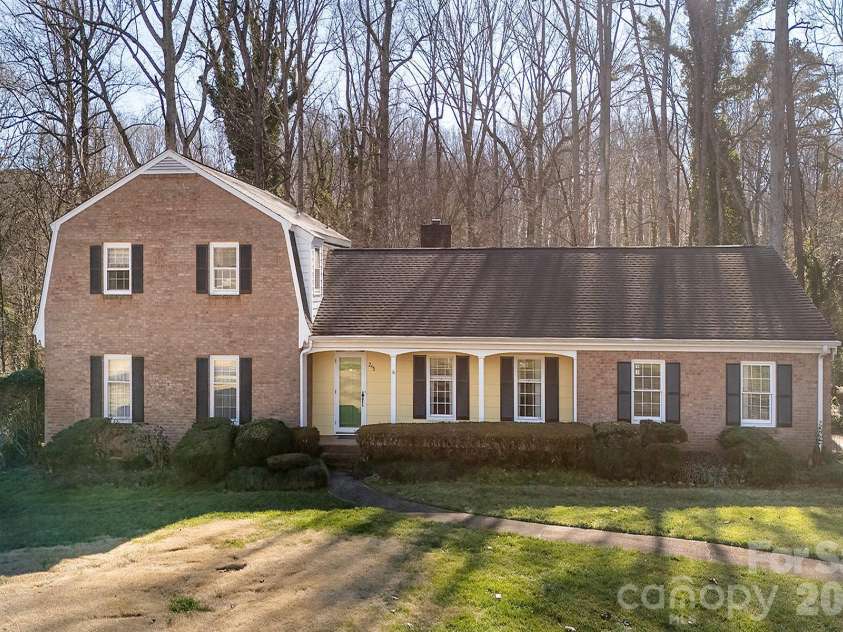 245 Spicewood Lane, Salisbury, NC 28147.  MLS# CAR4338561, YatesRealty ID 3724. 