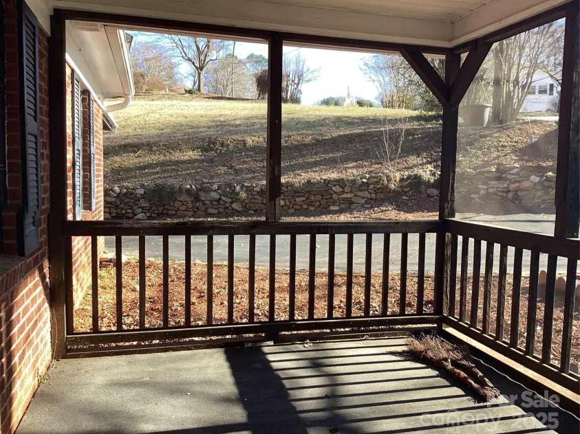 314 Little Street, Lincolnton, NC 28092.  MLS# CAR4222660, YatesRealty ID 3724. 
