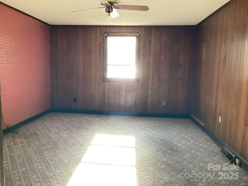 314 Little Street, Lincolnton, NC 28092.  MLS# CAR4222660, YatesRealty ID 3724. 