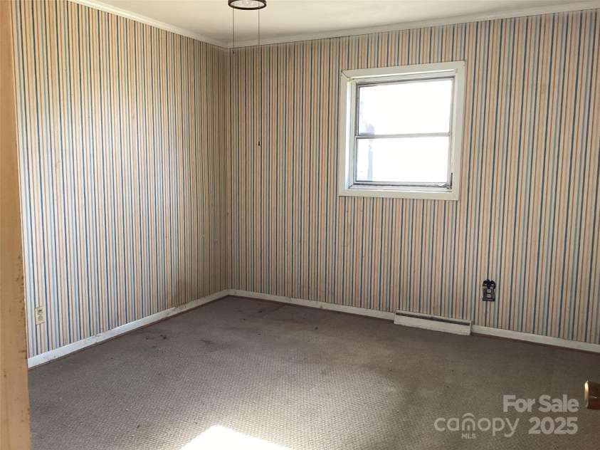 314 Little Street, Lincolnton, NC 28092.  MLS# CAR4222660, YatesRealty ID 3724. 