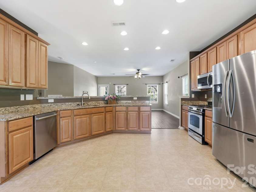 17026 Hugh Torance Parkway, Huntersville, NC 28078.  MLS# CAR4403398, YatesRealty ID 37242. 