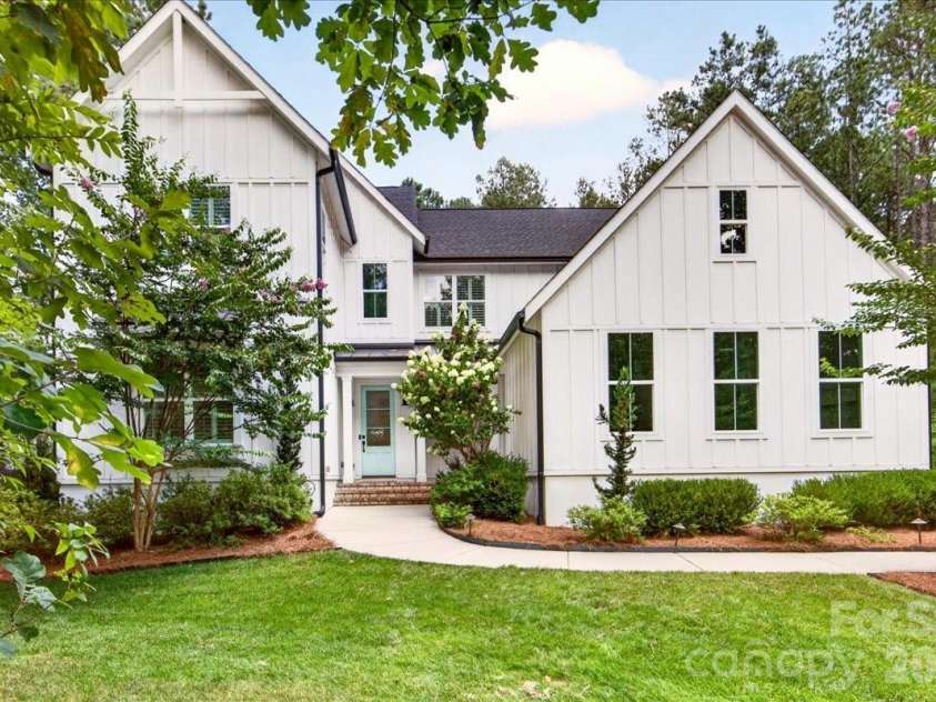3142 Sherman Drive, Lancaster, SC 29720.  MLS# CAR4396723, YatesRealty ID 37243. Napa Floorplan by Classica- Timeless floorplan designed for every stage of life!  Fresh paint July 2026, Generac Generator to remain.  Reme Halo Air Filtration system installed with new ductwork 2022  Fresh paint July 2