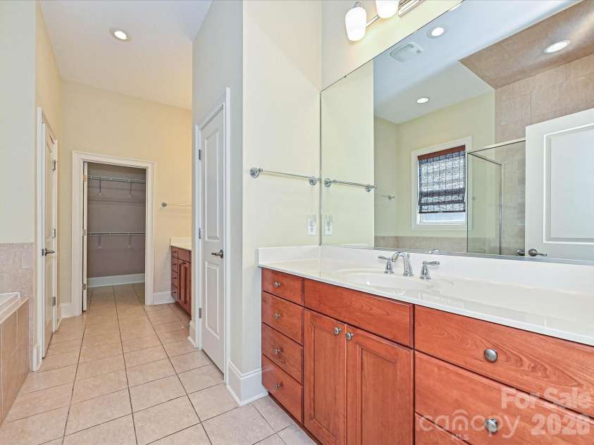 21816 Chapel Way, Cornelius, NC 28031.  MLS# CAR4400108, YatesRealty ID 37244. 