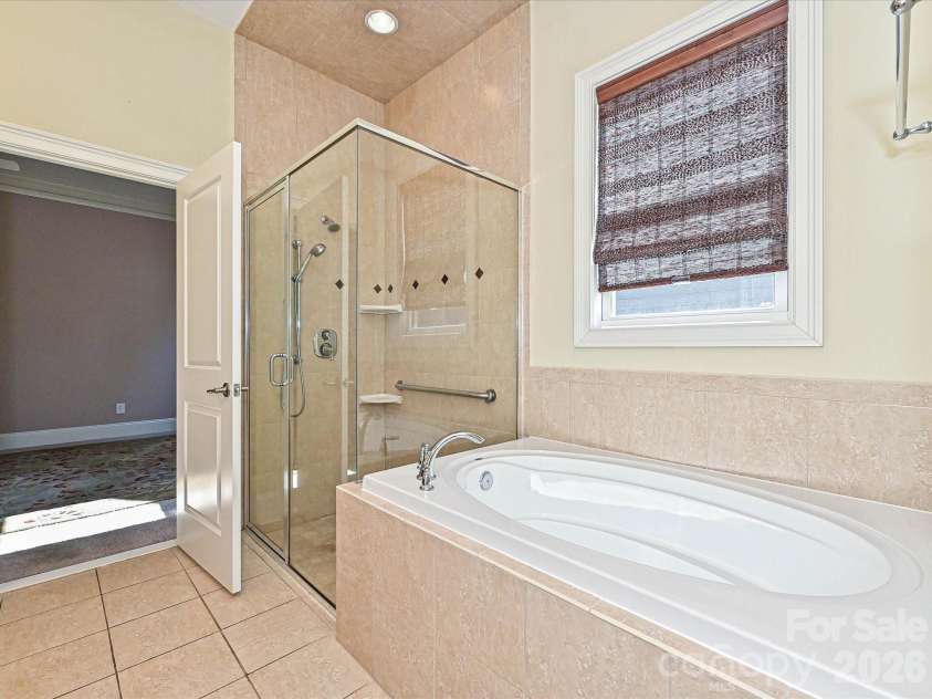 21816 Chapel Way, Cornelius, NC 28031.  MLS# CAR4400108, YatesRealty ID 37244. 