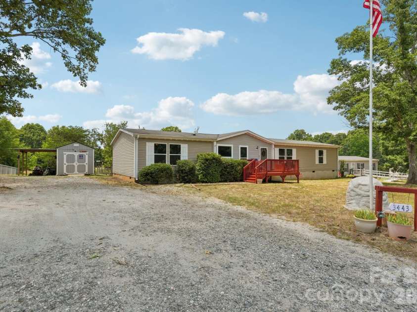 3443 Meldonna Drive, Maiden, NC 28650.  MLS# CAR4397018, YatesRealty ID 37245. 