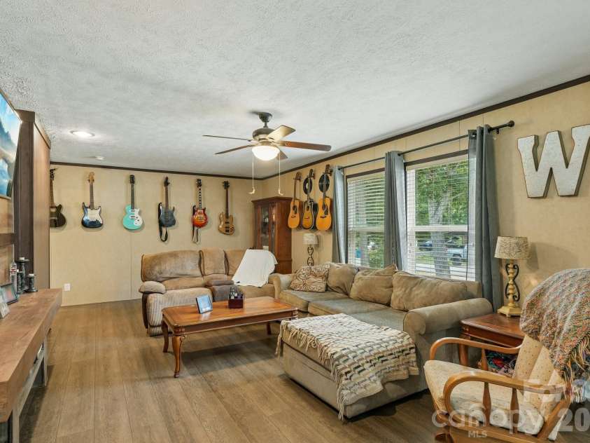 3443 Meldonna Drive, Maiden, NC 28650.  MLS# CAR4397018, YatesRealty ID 37245. 