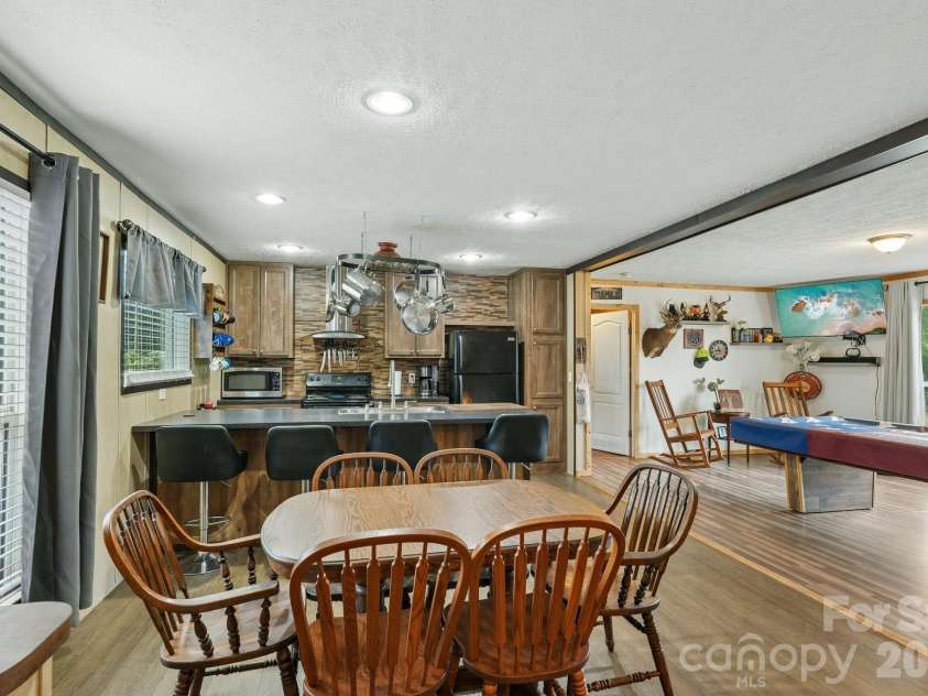 3443 Meldonna Drive, Maiden, NC 28650.  MLS# CAR4397018, YatesRealty ID 37245. 