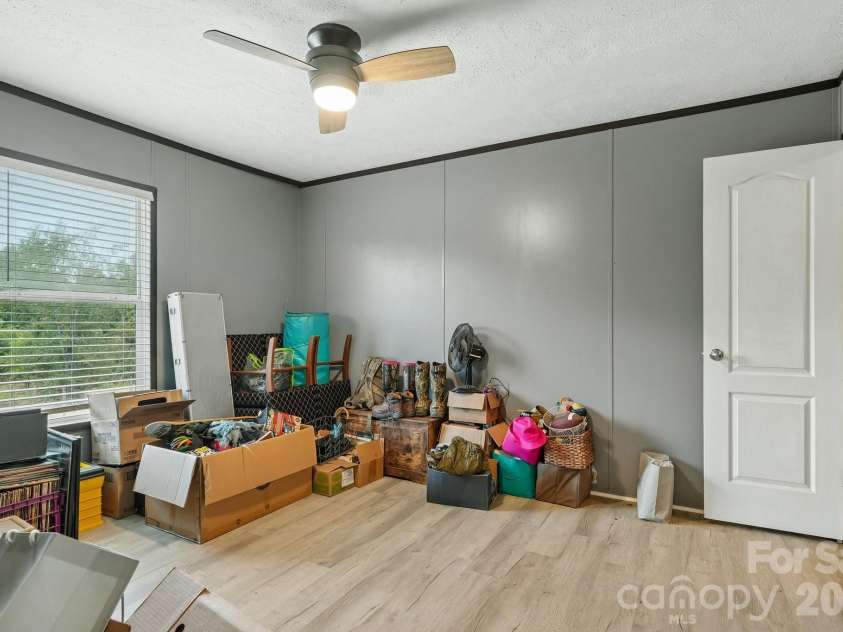 3443 Meldonna Drive, Maiden, NC 28650.  MLS# CAR4397018, YatesRealty ID 37245. 