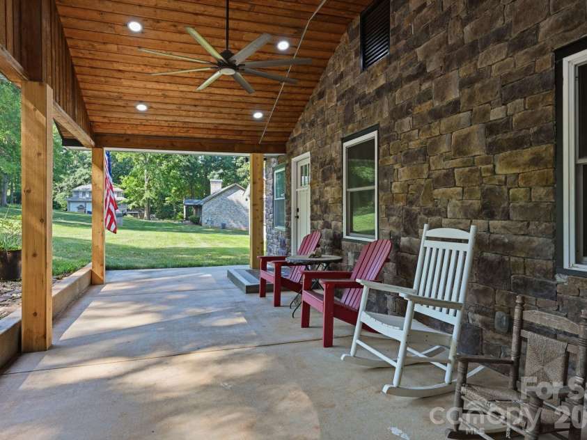 1367 Roundstone Road, Sherrills Ford, NC 28673.  MLS# CAR4401103, YatesRealty ID 37246. 