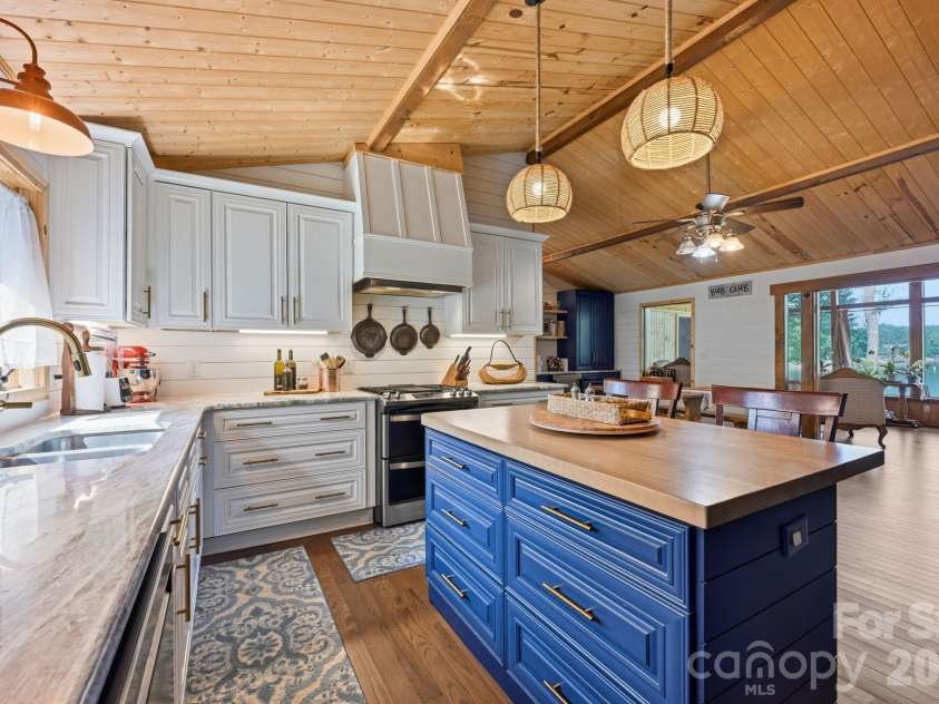 1367 Roundstone Road, Sherrills Ford, NC 28673.  MLS# CAR4401103, YatesRealty ID 37246. 