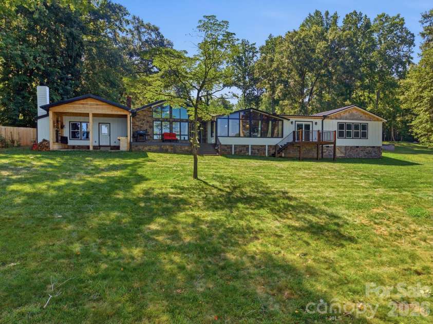 1367 Roundstone Road, Sherrills Ford, NC 28673.  MLS# CAR4401103, YatesRealty ID 37246. 