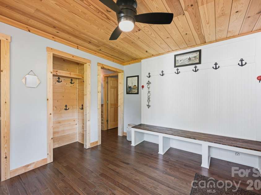 1367 Roundstone Road, Sherrills Ford, NC 28673.  MLS# CAR4401103, YatesRealty ID 37246. Foyer