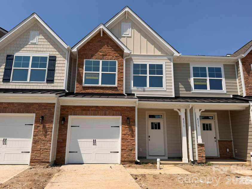 4371 Black Court, Harrisburg, NC 28075.  MLS# CAR4375352, YatesRealty ID 37247. Homesite 215 features an Ashland L Floorplan