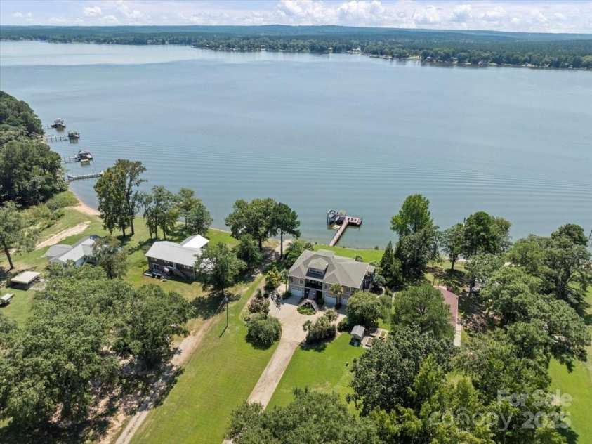 2429 Singleton Point, Liberty Hill, SC 29074.  MLS# CAR4297932, YatesRealty ID 3725. 