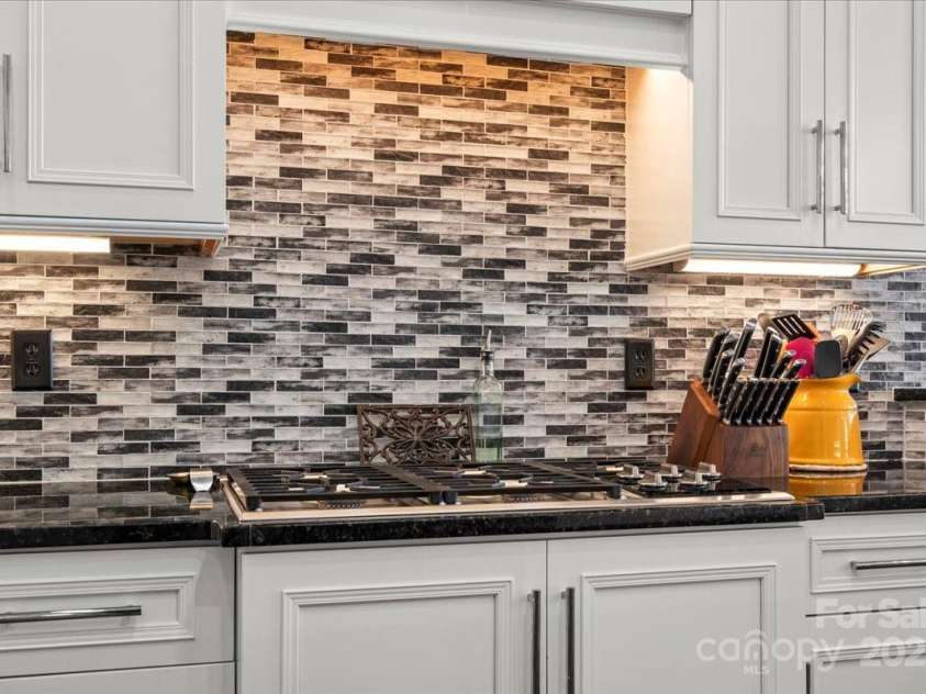 2429 Singleton Point, Liberty Hill, SC 29074.  MLS# CAR4297932, YatesRealty ID 3725. 