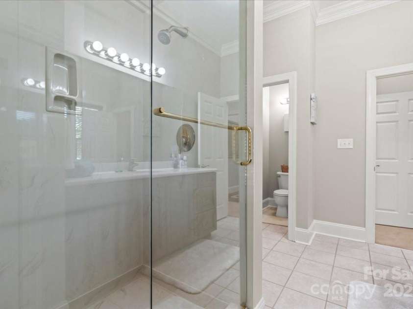 2429 Singleton Point, Liberty Hill, SC 29074.  MLS# CAR4297932, YatesRealty ID 3725. 