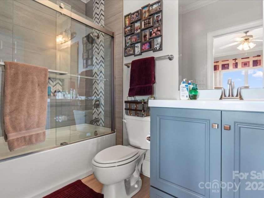 2429 Singleton Point, Liberty Hill, SC 29074.  MLS# CAR4297932, YatesRealty ID 3725. 