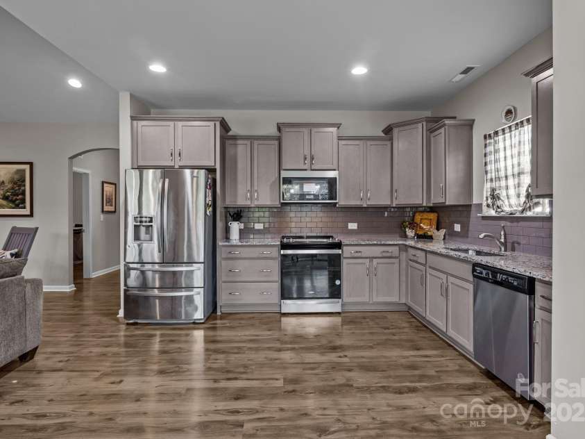 5143 Arbordale Way, Mount Holly, NC 28120.  MLS# CAR4313624, YatesRealty ID 3725. 