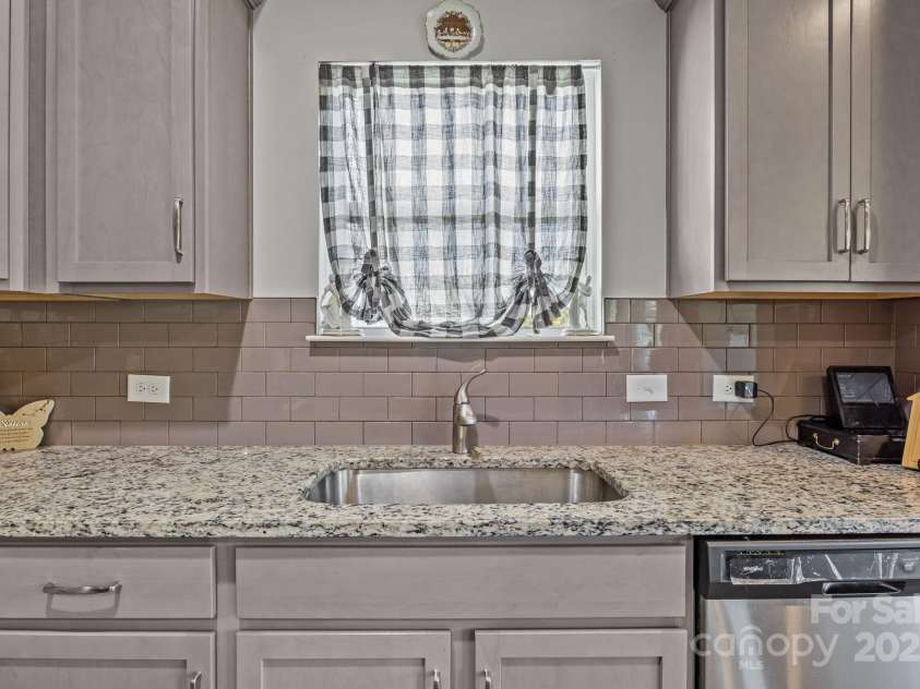 5143 Arbordale Way, Mount Holly, NC 28120.  MLS# CAR4313624, YatesRealty ID 3725. 