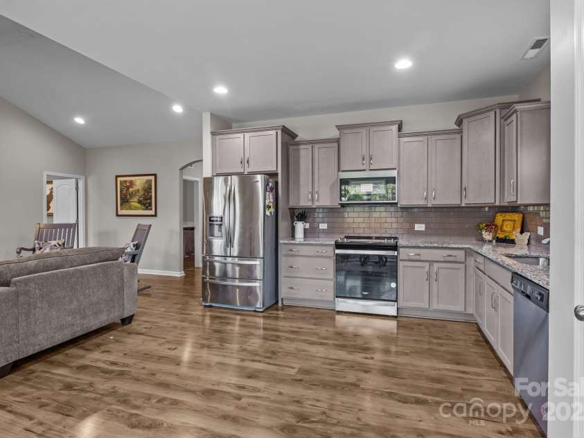 5143 Arbordale Way, Mount Holly, NC 28120.  MLS# CAR4313624, YatesRealty ID 3725. 
