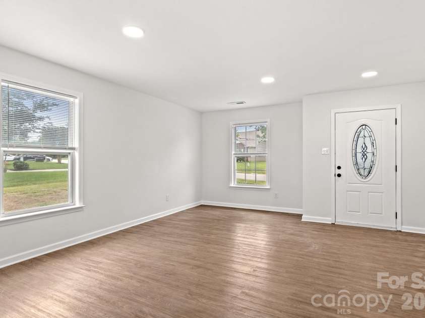 426 Brookhollow Drive, York, SC 29745.  MLS# CAR4391037, YatesRealty ID 37250. 