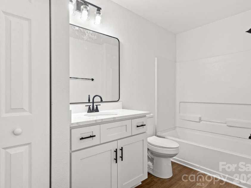 426 Brookhollow Drive, York, SC 29745.  MLS# CAR4391037, YatesRealty ID 37250. 