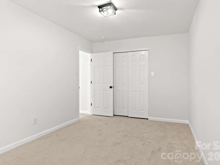 426 Brookhollow Drive, York, SC 29745.  MLS# CAR4391037, YatesRealty ID 37250. 