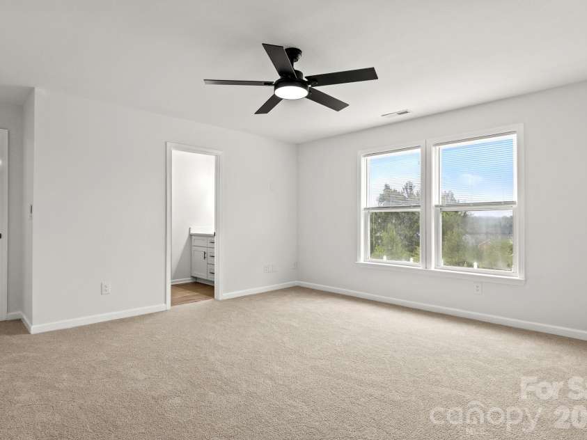 426 Brookhollow Drive, York, SC 29745.  MLS# CAR4391037, YatesRealty ID 37250. 