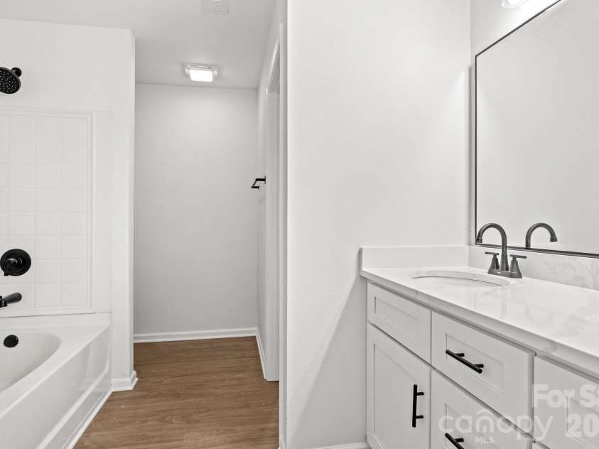 426 Brookhollow Drive, York, SC 29745.  MLS# CAR4391037, YatesRealty ID 37250. 