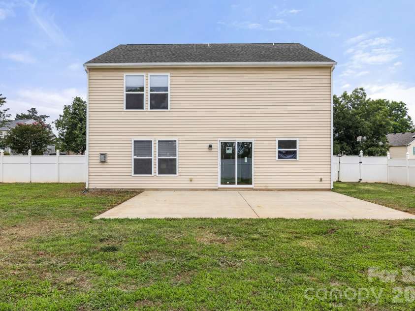 426 Brookhollow Drive, York, SC 29745.  MLS# CAR4391037, YatesRealty ID 37250. 