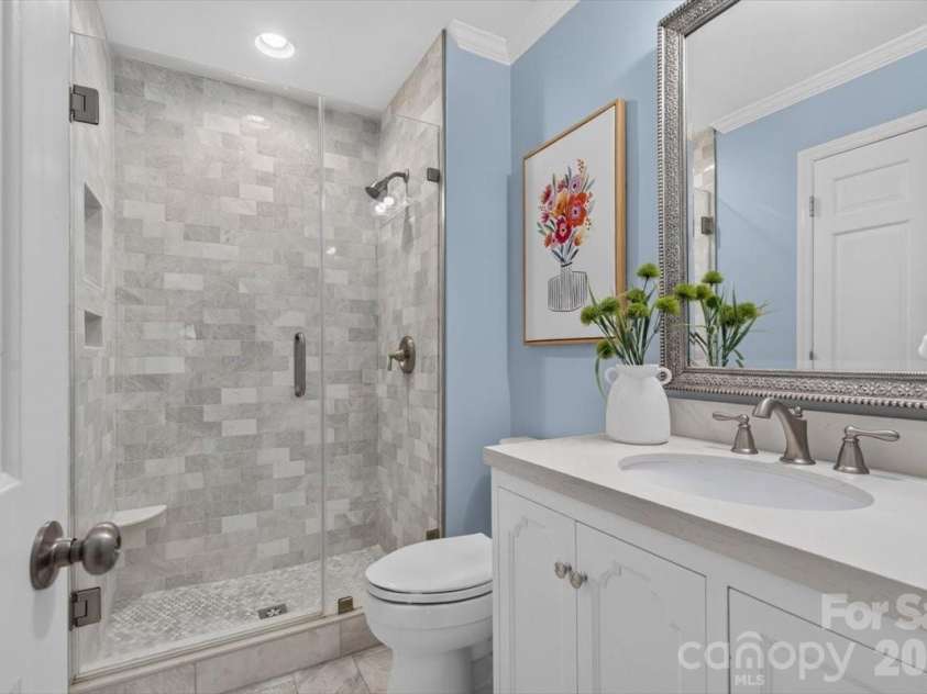 4124 Bridgewood Lane, Charlotte, NC 28226.  MLS# CAR4399322, YatesRealty ID 37252. 