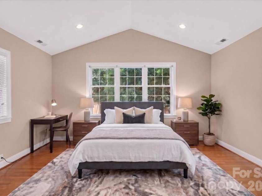 4124 Bridgewood Lane, Charlotte, NC 28226.  MLS# CAR4399322, YatesRealty ID 37252. 