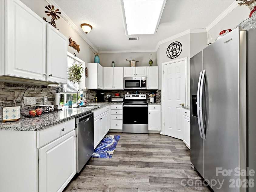 100 Aylesbury Lane, Indian Trail, NC 28079.  MLS# CAR4404850, YatesRealty ID 37253. 