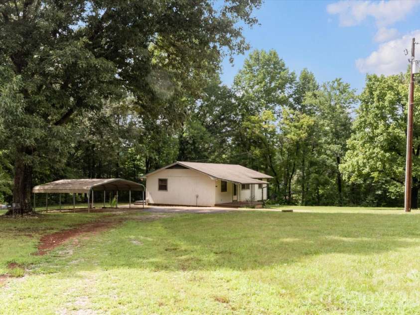 43 Open Valley Road, Marion, NC 28752.  MLS# CAR4404058, YatesRealty ID 37256. 