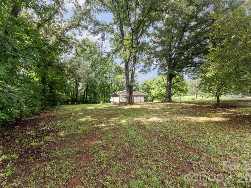 43 Open Valley Road, Marion, NC 28752.  MLS# CAR4404058, YatesRealty ID 37256. 