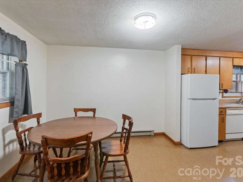 43 Open Valley Road, Marion, NC 28752.  MLS# CAR4404058, YatesRealty ID 37256. 