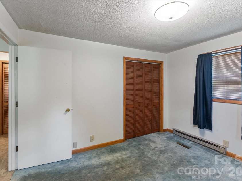 43 Open Valley Road, Marion, NC 28752.  MLS# CAR4404058, YatesRealty ID 37256. 