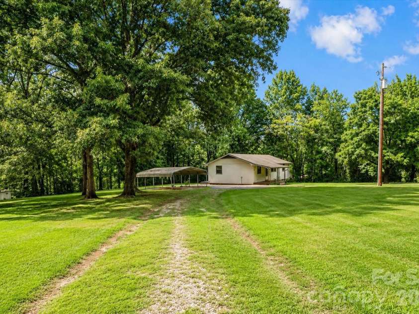 43 Open Valley Road, Marion, NC 28752.  MLS# CAR4404058, YatesRealty ID 37256. 