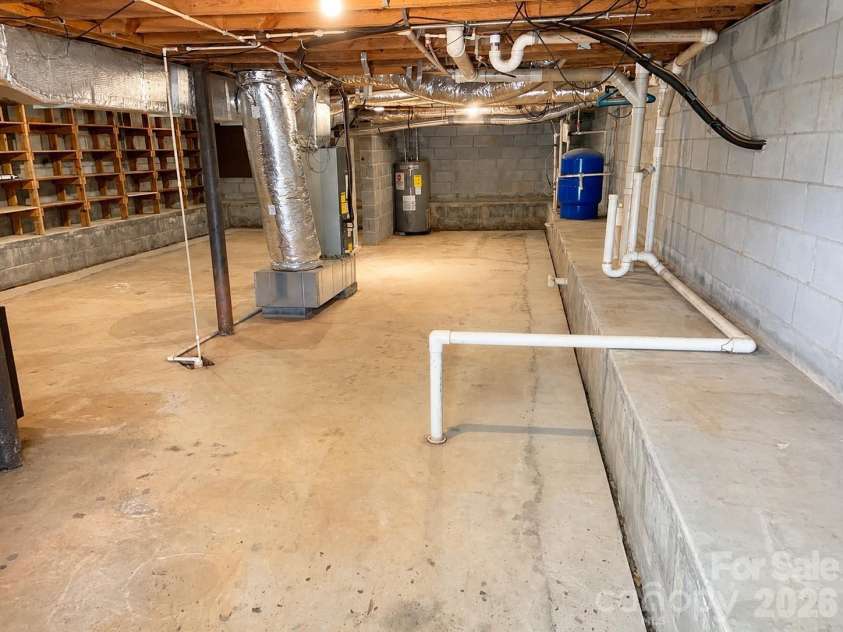 43 Open Valley Road, Marion, NC 28752.  MLS# CAR4404058, YatesRealty ID 37256. 