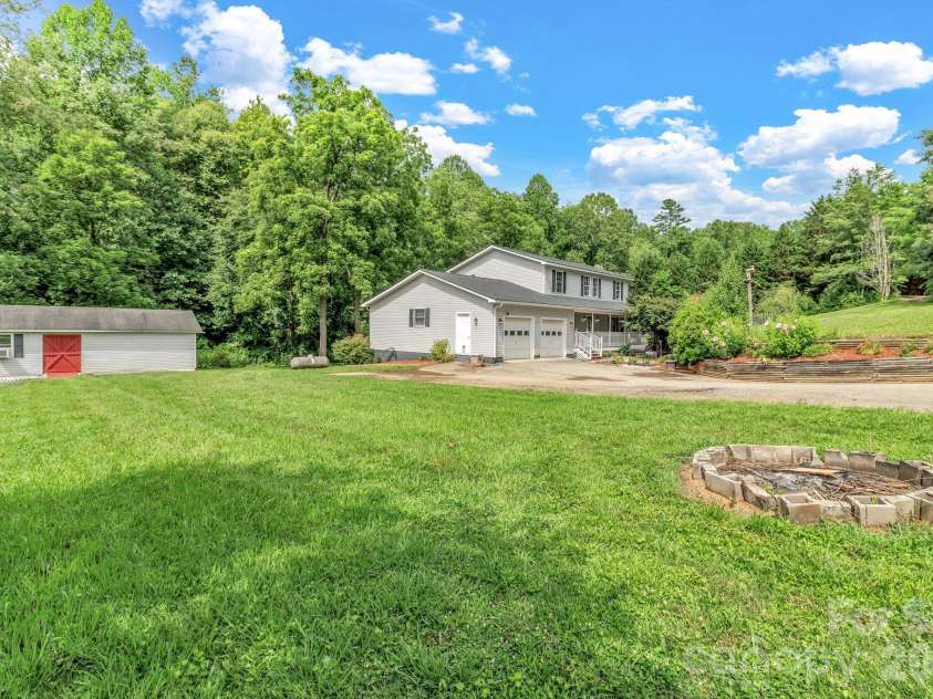 11 Aquarian Way, Leicester, NC 28748.  MLS# CAR4399952, YatesRealty ID 37257. 