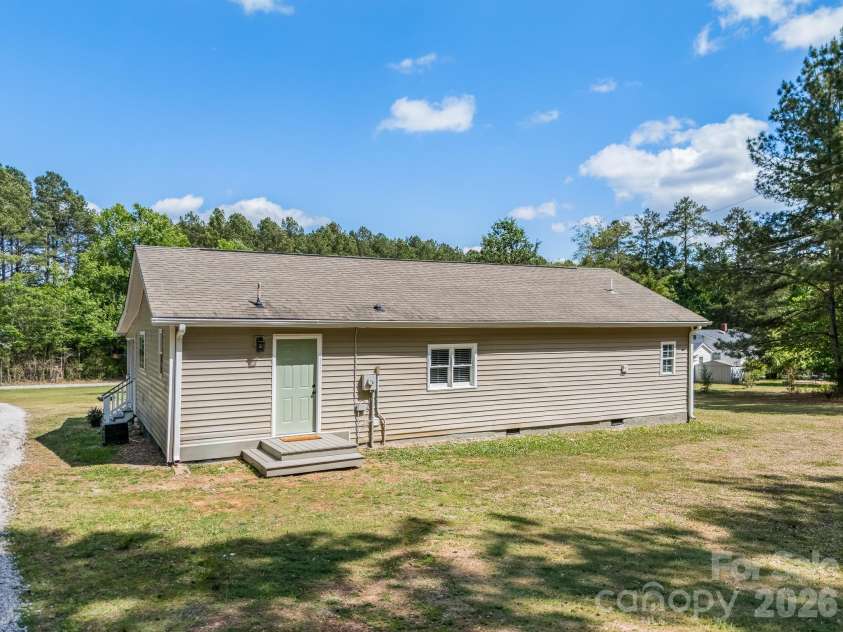 10718 Lancaster Highway, Waxhaw, NC 28173.  MLS# CAR4375827, YatesRealty ID 37258. 