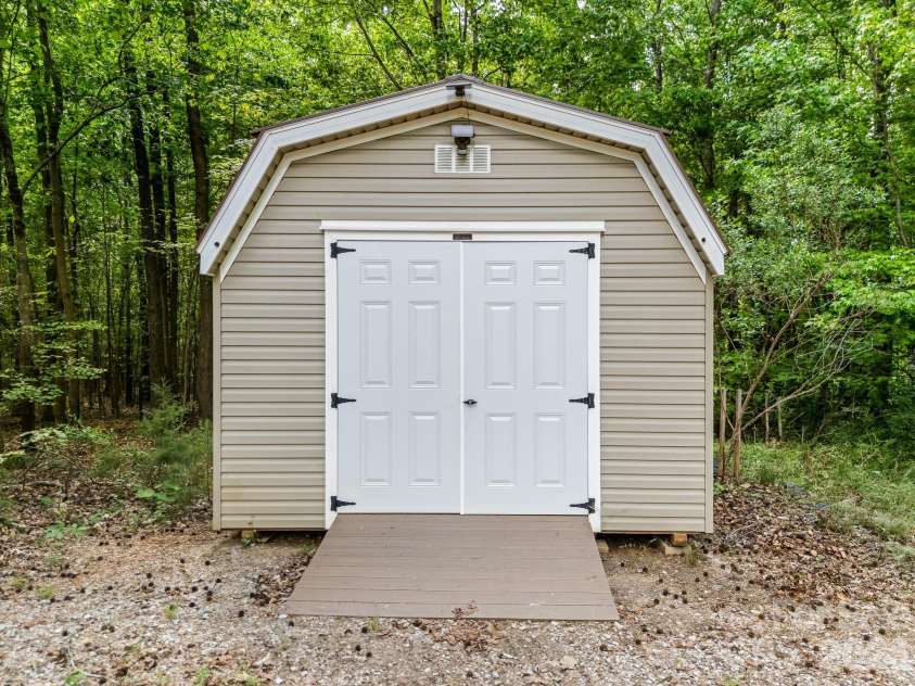 10718 Lancaster Highway, Waxhaw, NC 28173.  MLS# CAR4375827, YatesRealty ID 37258. 