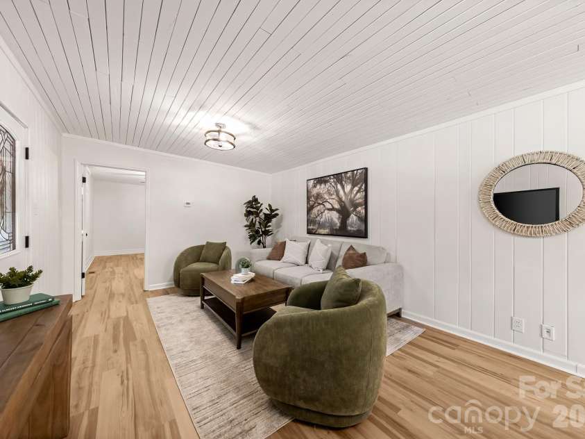 10718 Lancaster Highway, Waxhaw, NC 28173.  MLS# CAR4375827, YatesRealty ID 37258. 
