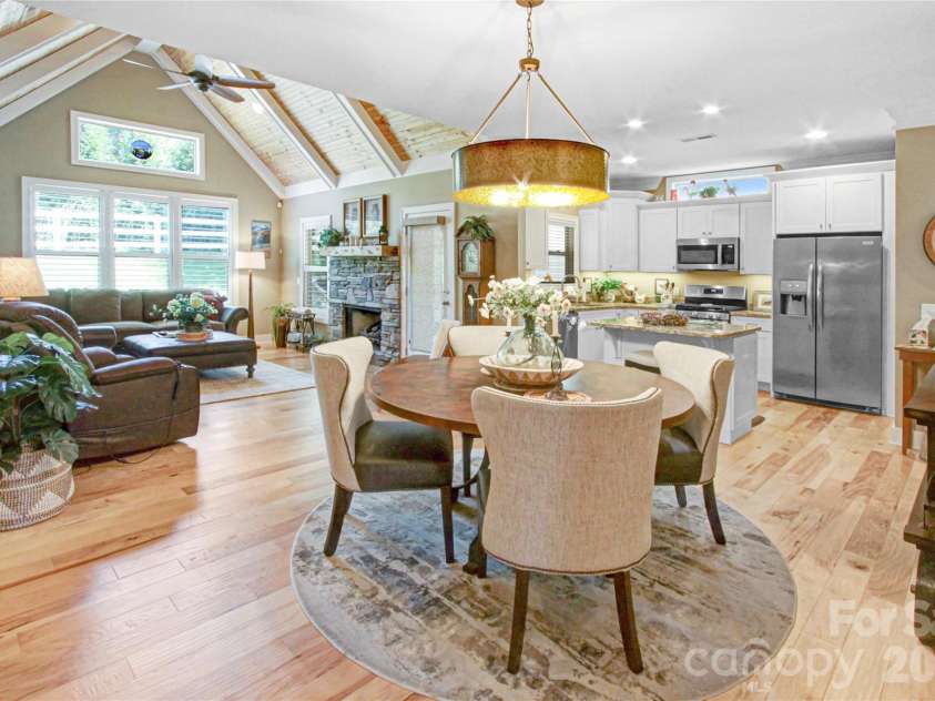 362 Windstone Drive, Fletcher, NC 28732.  MLS# CAR4400258, YatesRealty ID 37259. 