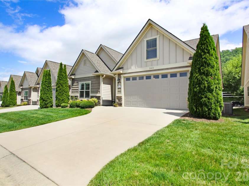 362 Windstone Drive, Fletcher, NC 28732.  MLS# CAR4400258, YatesRealty ID 37259. 