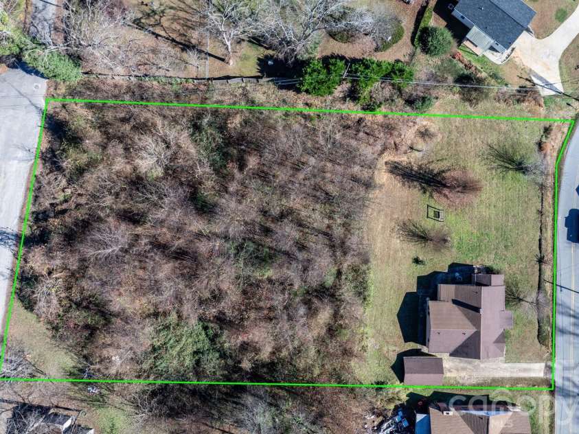 1606 Poplar Street, Lenoir, NC 28645.  MLS# CAR4325750, YatesRealty ID 3726. 