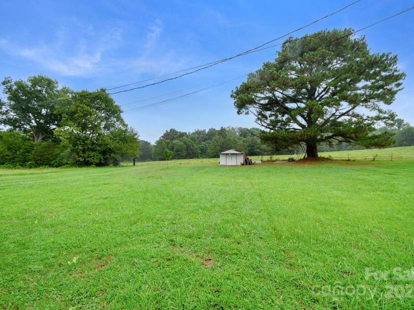 940 End Road, Chester, SC 29706.  MLS# CAR4290564, YatesRealty ID 3726. 