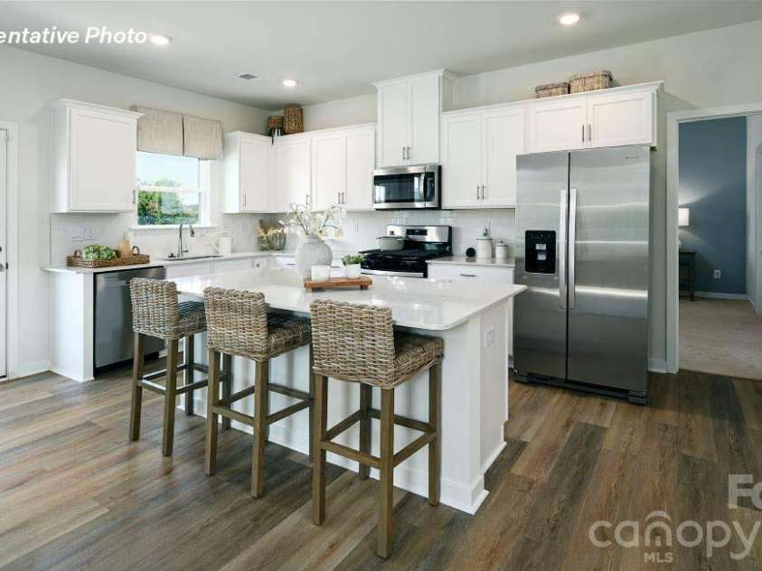 483 Dazzle Loop, Newton, NC 28658.  MLS# CAR4401839, YatesRealty ID 37260. 