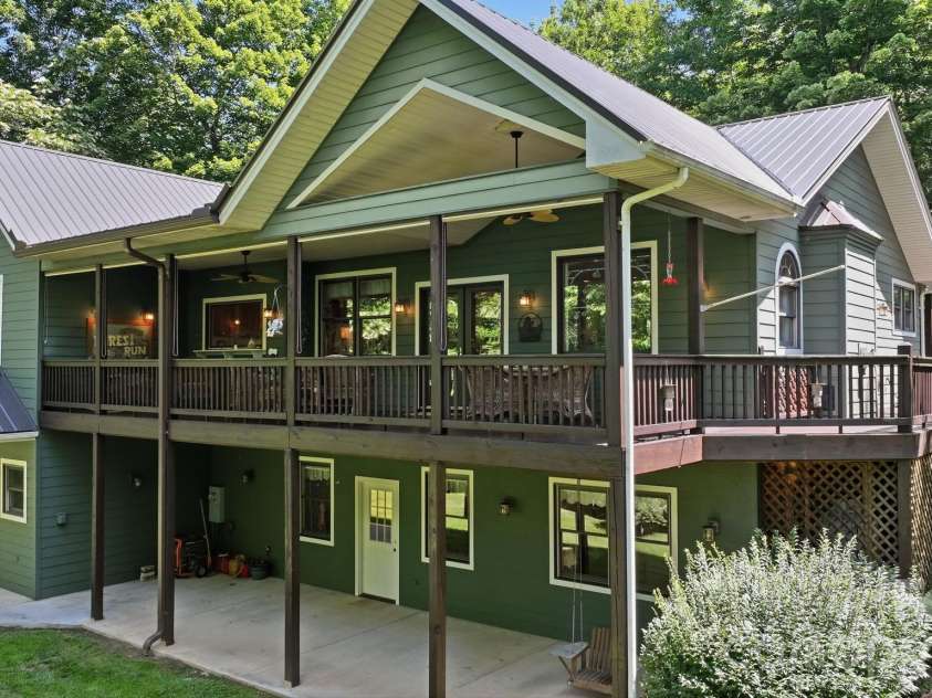 121 Forest Run Rd Forest Run Road, Whittier, NC 28789.  MLS# CAR4402161, YatesRealty ID 37261. 